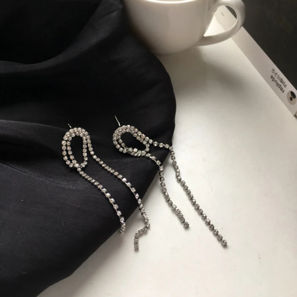 European And American Style Stud Earrings Creative Design Geometric Shape Of Long Tassels Earrings Women Temperament Gift
European And American Style Stud Earrings Creative Design Geometric Shape Of Long Tassels Earrings Women Temperament Gift