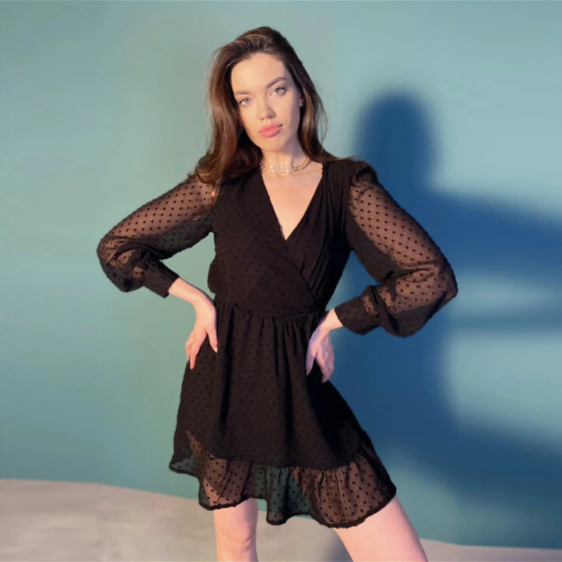 MUICHES Sexy Lace Dot Mini Dress Woman Deep V-Neck Long Sleeve Elastic Waist Ruffles Party Dress 2021 New Summer Holiday
MUICHES Sexy Lace Dot Mini Dress Woman Deep V-Neck Long Sleeve Elastic Waist Ruffles Party Dress 2021 New Summer Holiday