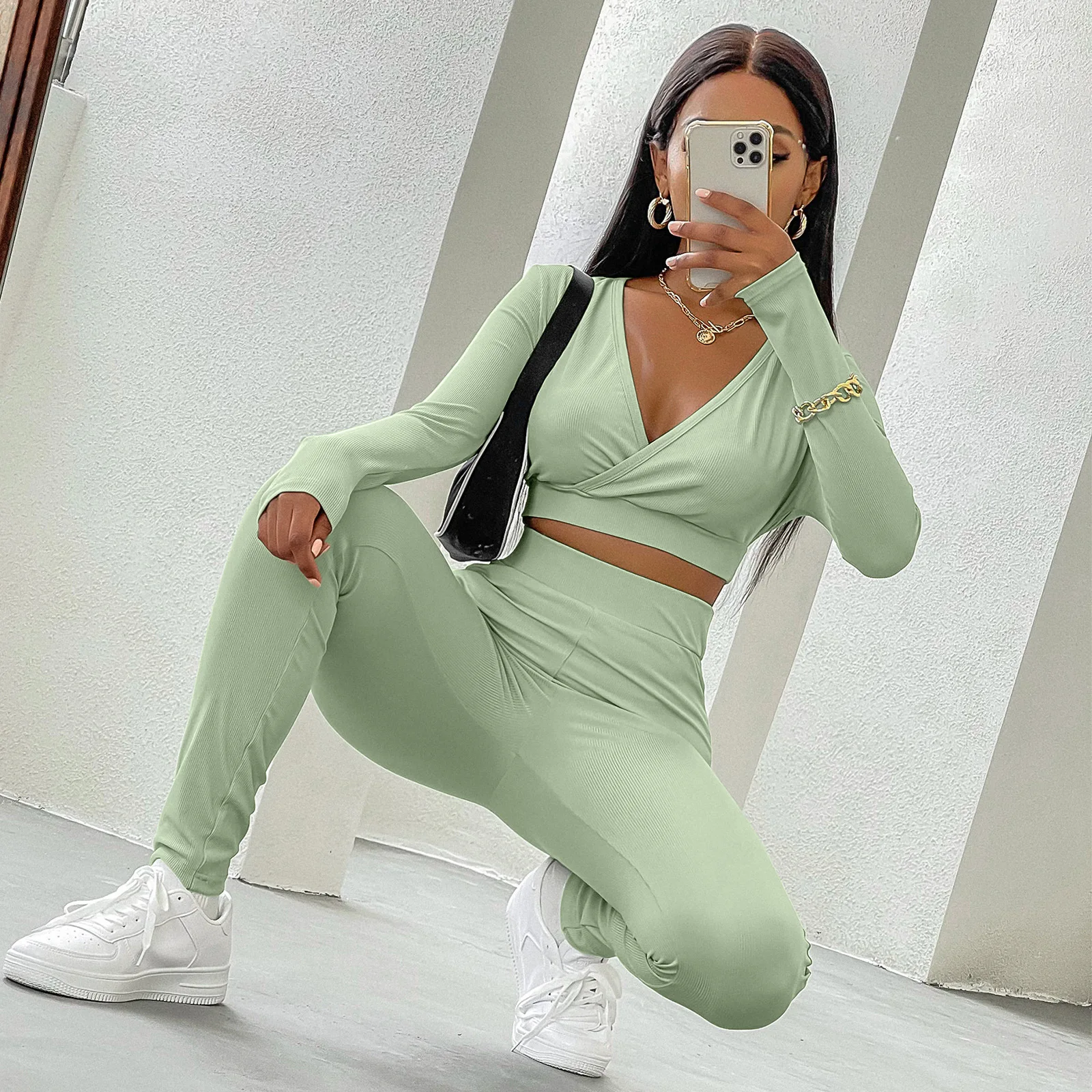Women New Sports Two Piece Set Crop Tops with Slim Knitted Long Pants Spring Autumn Female Gym Clothing Elastic Soft Suit 2021
Women New Sports Two Piece Set Crop Tops with Slim Knitted Long Pants Spring Autumn Female Gym Clothing Elastic Soft Suit 2021