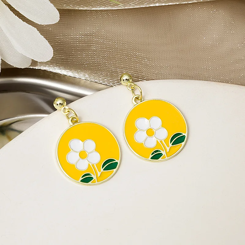 Fashion Sweet Yellow White Flower Drop Earrings for Women Round Dripping Oil Cute Dangle Earring Girls Birthday Gift Jewelry
Fashion Sweet Yellow White Flower Drop Earrings for Women Round Dripping Oil Cute Dangle Earring Girls Birthday Gift Jewelry