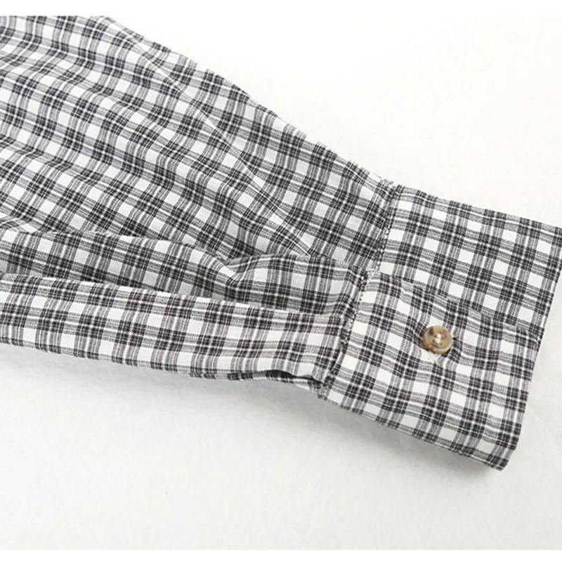 Korean Vintage Casual Classic Plaid Cotton Shirt Fashion Loose Turn Down Collar Long Sleeve Button Up Ladies Blouse
Korean Vintage Casual Classic Plaid Cotton Shirt Fashion Loose Turn Down Collar Long Sleeve Button Up Ladies Blouse