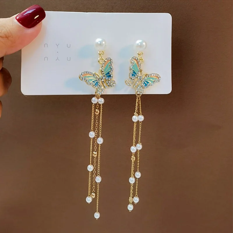 New fashion long pendant butterfly pendant earrings flow pendant earrings for girls long tassel pearl party accessories gift
New fashion long pendant butterfly pendant earrings flow pendant earrings for girls long tassel pearl party accessories gift