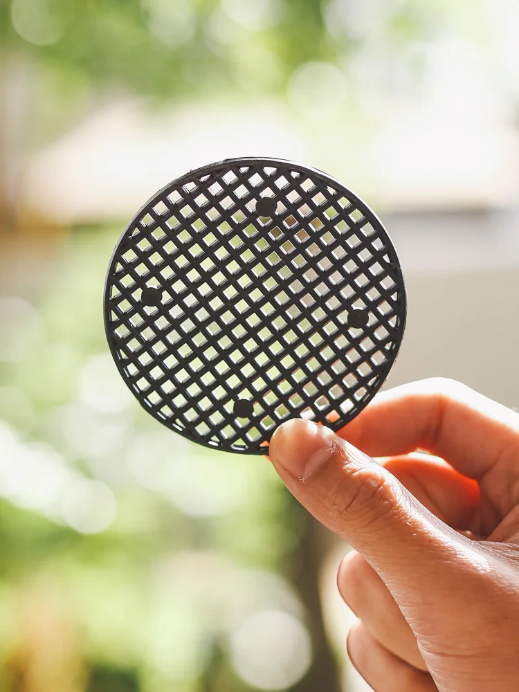 Flower Pot round Bottom Mesh Plate Breathable Drainage Leak-Proof Soil Insect-Proof Gardening Mat Net Bottom Net Gasket
Flower Pot round Bottom Mesh Plate Breathable Drainage Leak-Proof Soil Insect-Proof Gardening Mat Net Bottom Net Gasket