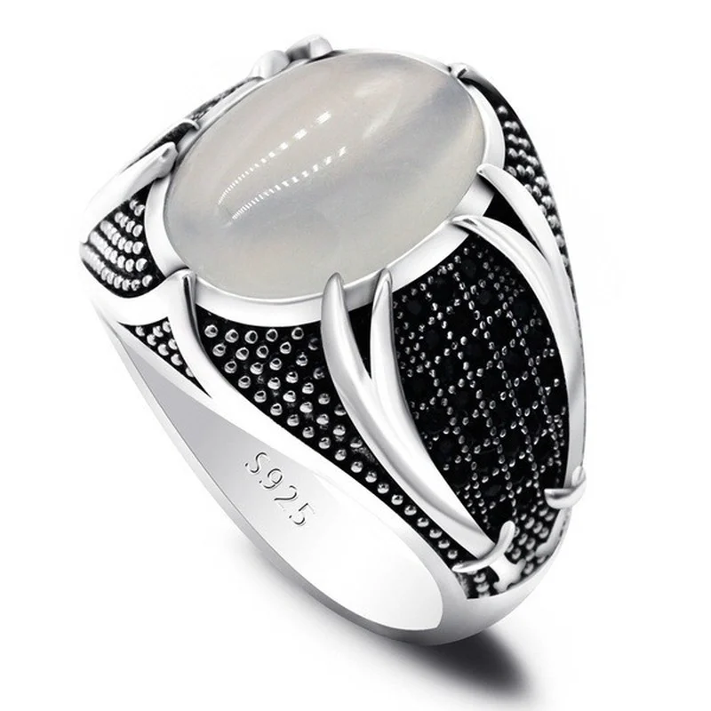 Trendy Oval Shape Carving Machete Pattern Rings for Men Vintage Hip Hop Punk Style Men's Rings Wedding Party Jewelry
Trendy Oval Shape Carving Machete Pattern Rings for Men Vintage Hip Hop Punk Style Men's Rings Wedding Party Jewelry