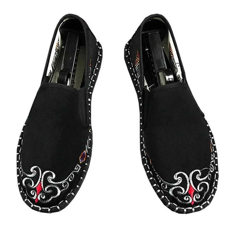 2021 Summer Men's Casual Shoes, Hand-embroidered Cloth Shoes Women's Flat Shoes Breathable Canvas Shoes Large Size: 36-45
2021 Summer Men's Casual Shoes, Hand-embroidered Cloth Shoes Women's Flat Shoes Breathable Canvas Shoes Large Size: 36-45