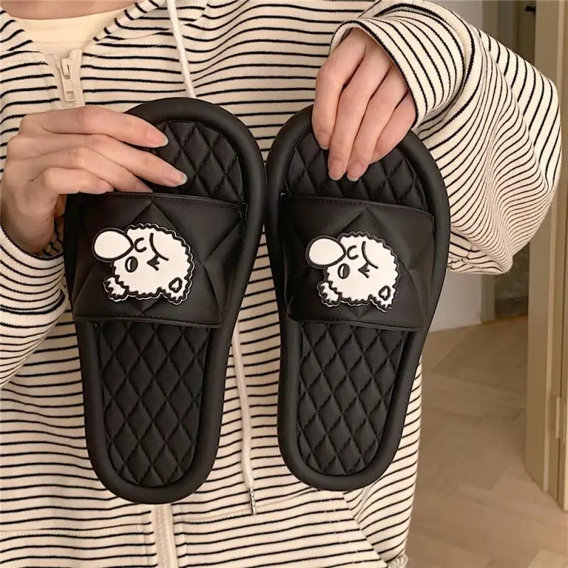 Cartoon Bear Bow Slippers For Men Platforms Casual Sneaker Luxury Massage Home Vulcanize Ladies Shoes Flip Flops Solid Color
Cartoon Bear Bow Slippers For Men Platforms Casual Sneaker Luxury Massage Home Vulcanize Ladies Shoes Flip Flops Solid Color