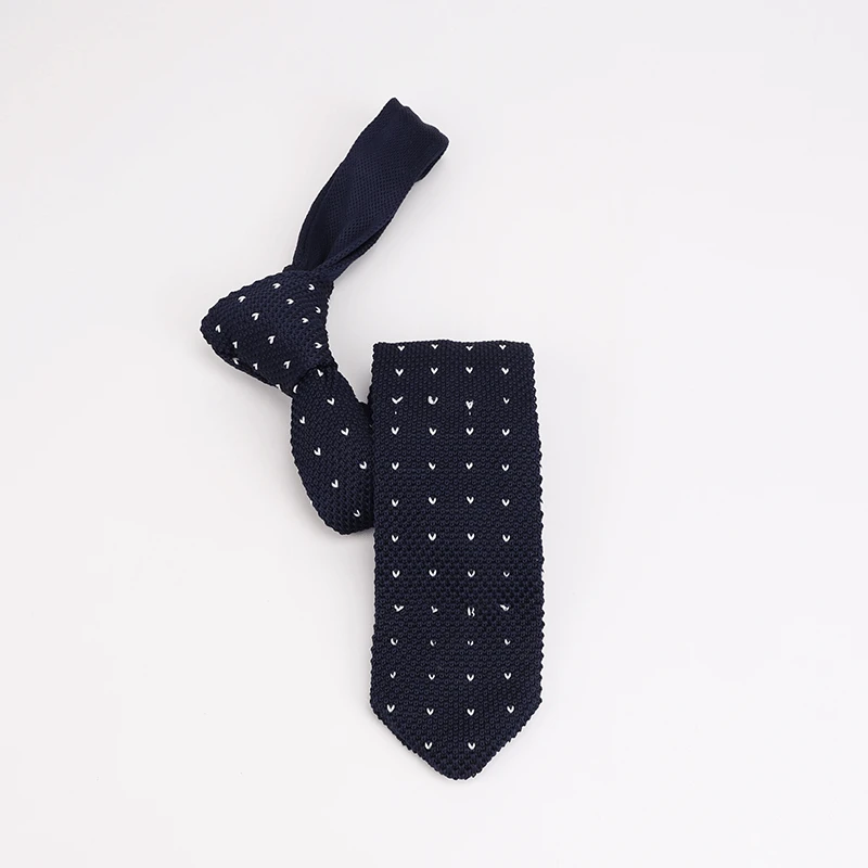 New 7cm Knitted Slim Blue Green Red Striped Dots Leisure Neck Ties for Men Business Wedding Narrow Necktie Accossies 
New 7cm Knitted Slim Blue Green Red Striped Dots Leisure Neck Ties for Men Business Wedding Narrow Necktie Accossies
