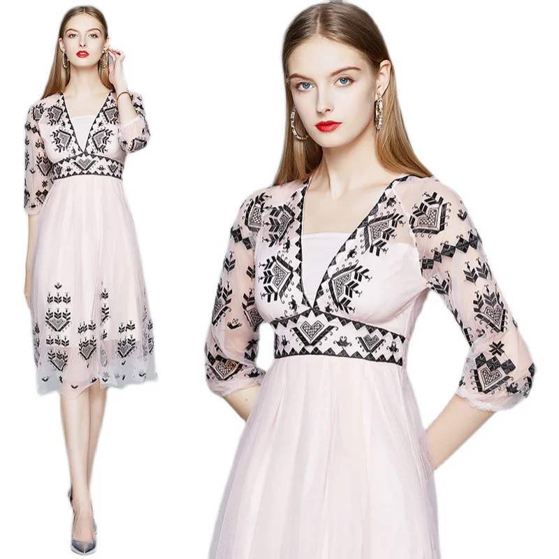 New Elegant Vintage Women Mesh Embroidery Slim Tunic Midi Dress Evening Party Clothing Lady 3/4 Sleeve Dresses
New Elegant Vintage Women Mesh Embroidery Slim Tunic Midi Dress Evening Party Clothing Lady 3/4 Sleeve Dresses