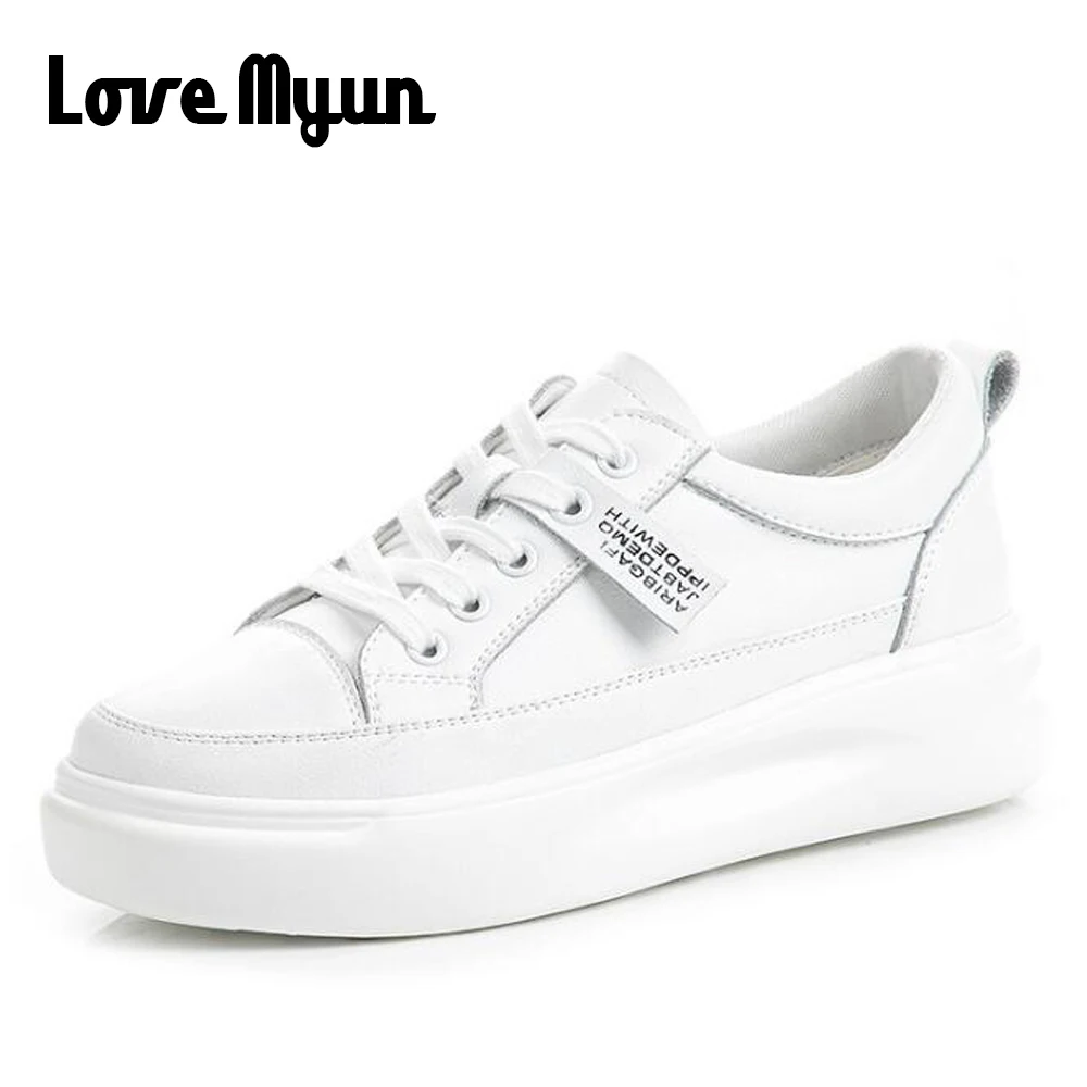 New Fashion Ladies sneaker Casual Shoes Thick bottom Women Vulcanize Lace-up Comfortable low-top Genuine Leather Shoes A11-79Z
New Fashion Ladies sneaker Casual Shoes Thick bottom Women Vulcanize Lace-up Comfortable low-top Genuine Leather Shoes A11-79Z