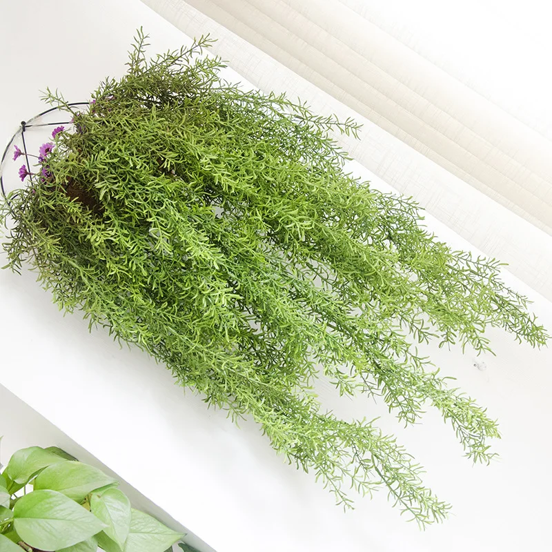 Искусственные стене висит сосновые иголки растения Украшение для домашнего
