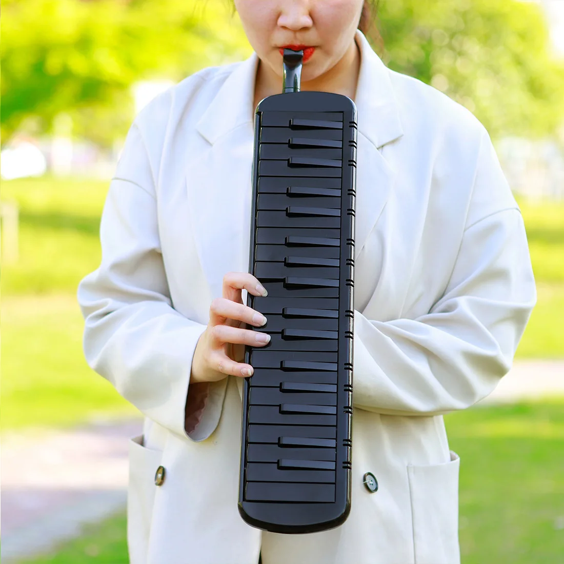 Children's Beginner 37-Key Mouth Piano Organ + Blowpipe + Case Musical Instrument
Children's Beginner 37-Key Mouth Piano Organ + Blowpipe + Case Musical Instrument