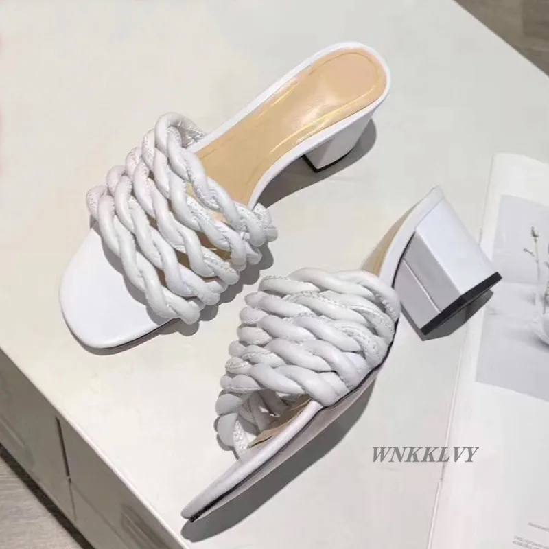 New Summer Beach Slipper Shoe Handmade Woven Woman Flipflops Lazy Chunky high hells Casual Shoes Outdoor wear sandals sandalias
New Summer Beach Slipper Shoe Handmade Woven Woman Flipflops Lazy Chunky high hells Casual Shoes Outdoor wear sandals sandalias