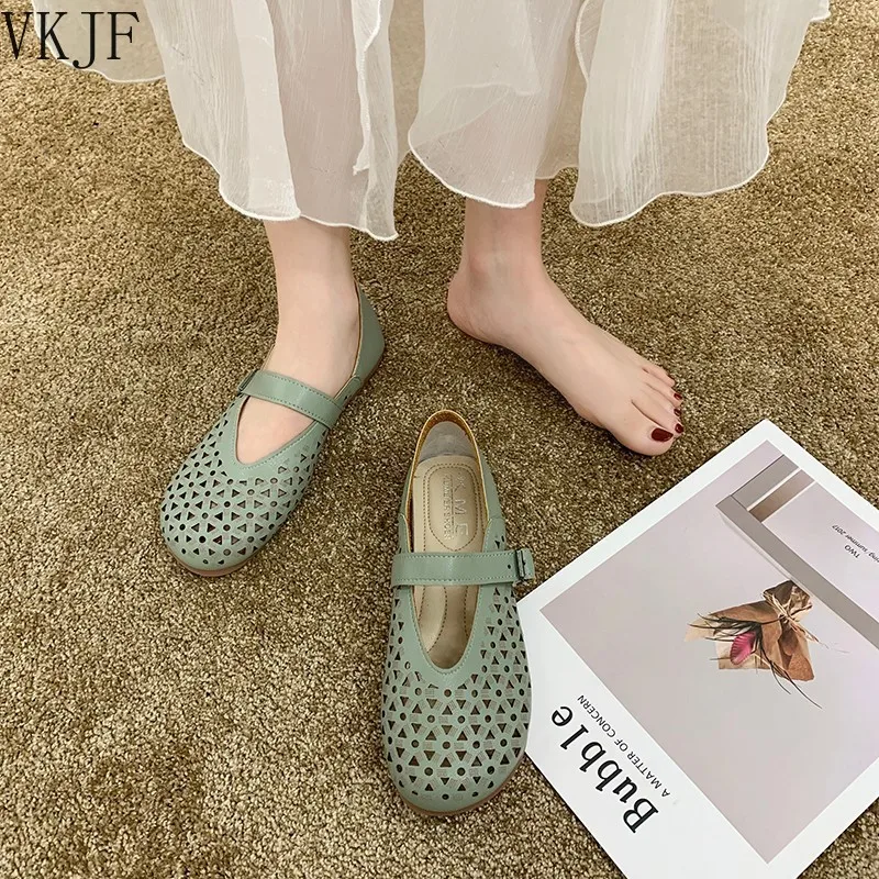 Ladies Casual Comfortable Shoe Buckle Soft Bottom Women's Fashion Hollow Out Flats Shoes 2021 Summer Female Breathable Footwear
Ladies Casual Comfortable Shoe Buckle Soft Bottom Women's Fashion Hollow Out Flats Shoes 2021 Summer Female Breathable Footwear