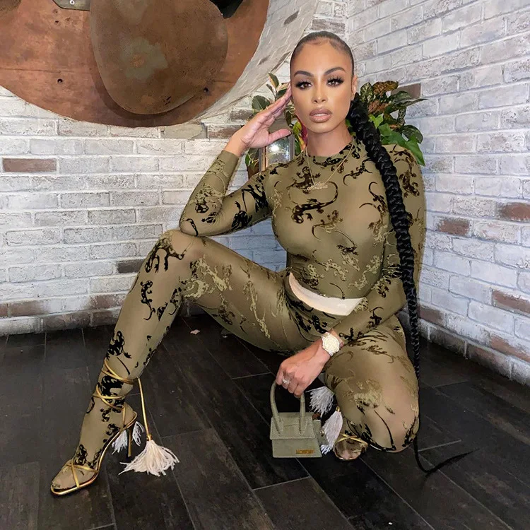 Fitness Sports Two-Piece Set 2020 Long Sleeve Crop Top High Waist Running Leggings Workout Slim Party Sexy Club Outfit
Fitness Sports Two-Piece Set 2020 Long Sleeve Crop Top High Waist Running Leggings Workout Slim Party Sexy Club Outfit