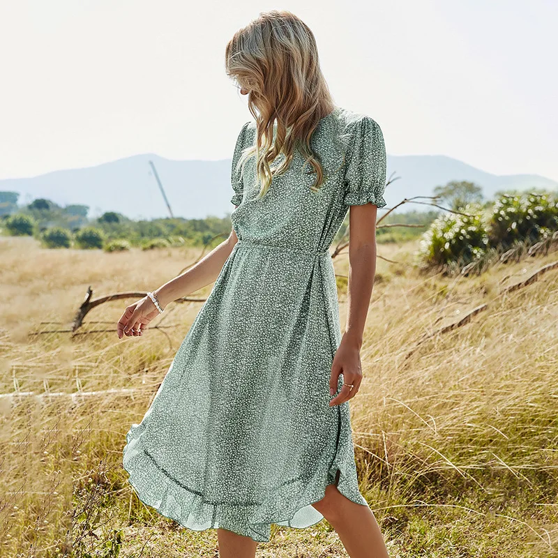 2021 summer dress women new high waist round neck ruffled sexy dresses short-sleeved mid-length floral dress for women
2021 summer dress women new high waist round neck ruffled sexy dresses short-sleeved mid-length floral dress for women