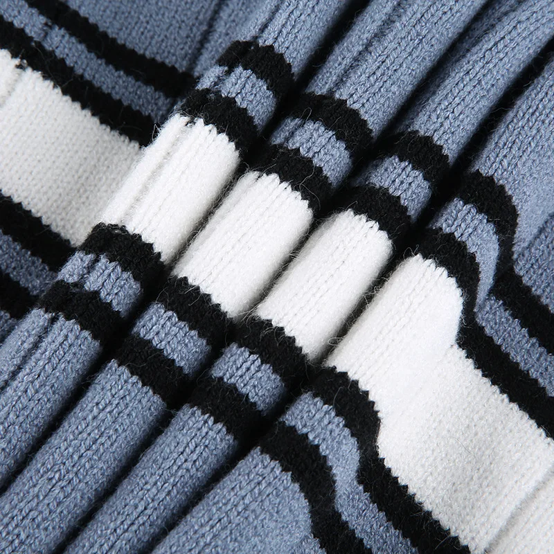 SHUJIN Striped V Neck Oversized Sweater Women Casual Loose Knitted Jumper Ladies Preppy Style Vintage Korean Knitwear Autumn
SHUJIN Striped V Neck Oversized Sweater Women Casual Loose Knitted Jumper Ladies Preppy Style Vintage Korean Knitwear Autumn