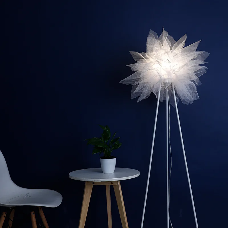 Nordic Fashion Floor Lamps Living Room Decoration Mesh Lampshade Led Lights Wedding Store Standing Lamp Room Decor Table Lamps
Nordic Fashion Floor Lamps Living Room Decoration Mesh Lampshade Led Lights Wedding Store Standing Lamp Room Decor Table Lamps