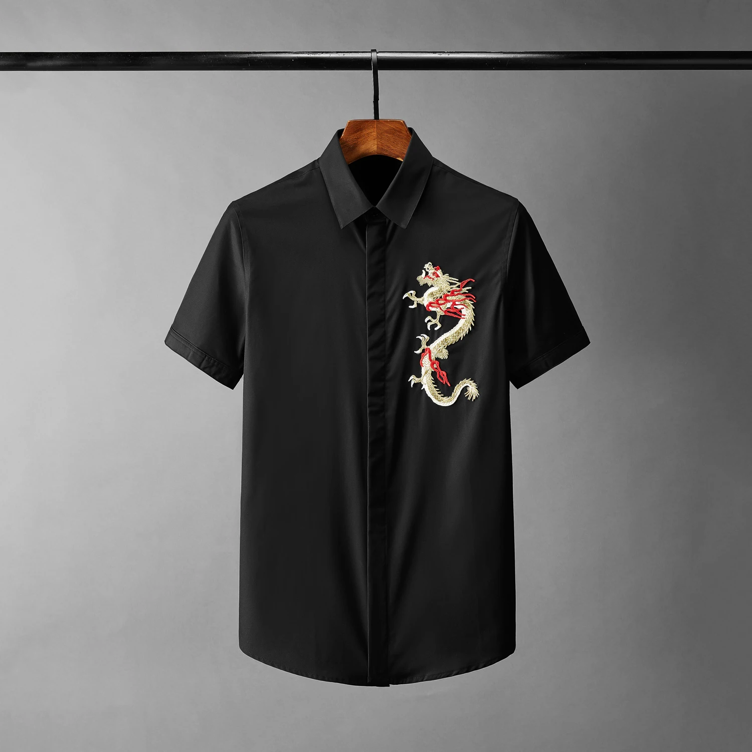 2021 Cotton Mens Shirts High Quality Dragon Embroidery Short Sleeve Casual Male Shirts Plus Size 4xl Slim Fit Summer Man Shrit
2021 Cotton Mens Shirts High Quality Dragon Embroidery Short Sleeve Casual Male Shirts Plus Size 4xl Slim Fit Summer Man Shrit