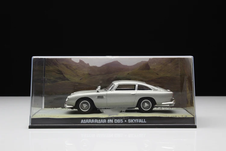 1:43 Alloy 007 Movie DB5 Retro Sports Car Collection Ornaments Die Casting Diorama Product Model Miniature Toys
1:43 Alloy 007 Movie DB5 Retro Sports Car Collection Ornaments Die Casting Diorama Product Model Miniature Toys