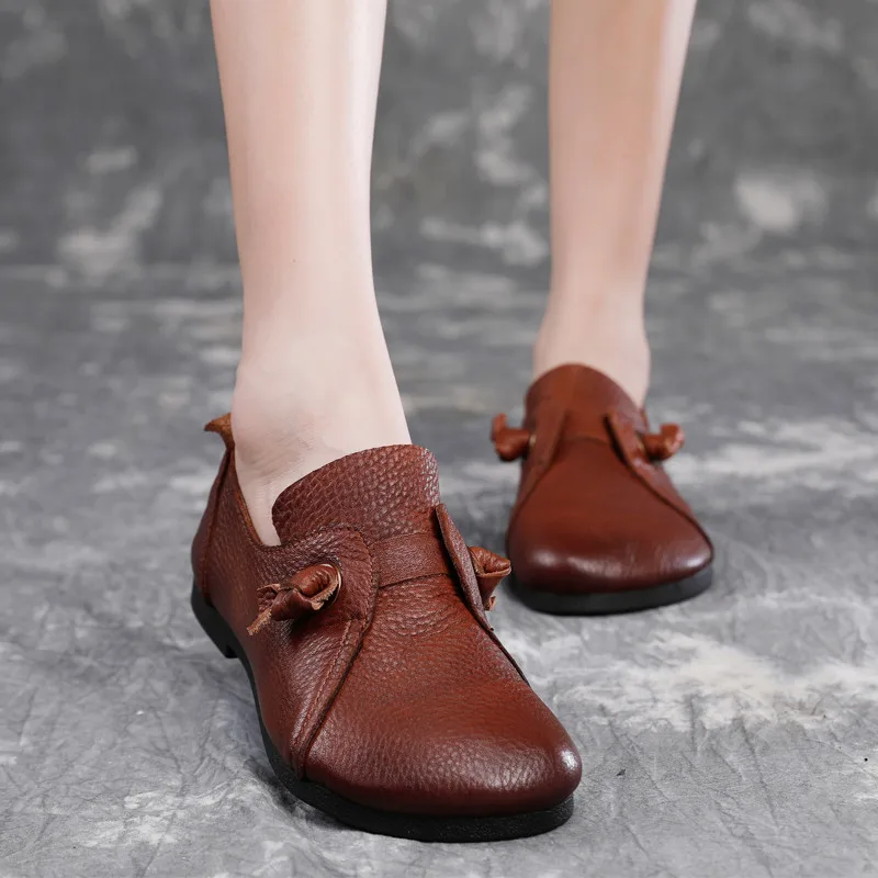 Women Flat Comfortable Spring 2021 Loafer Women Shoes Breathable Genuine Leather Sneakers Fashion Black Soft Casual Shoes Female 
Women Flat Comfortable Spring 2021 Loafer Women Shoes Breathable Genuine Leather Sneakers Fashion Black Soft Casual Shoes Female