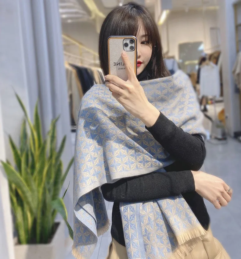 

2020 корейский осенне-зимний новый стиль утолщенная теплая шаль из искусственного кашемира шарф двойного назначения модная накидка женский ...