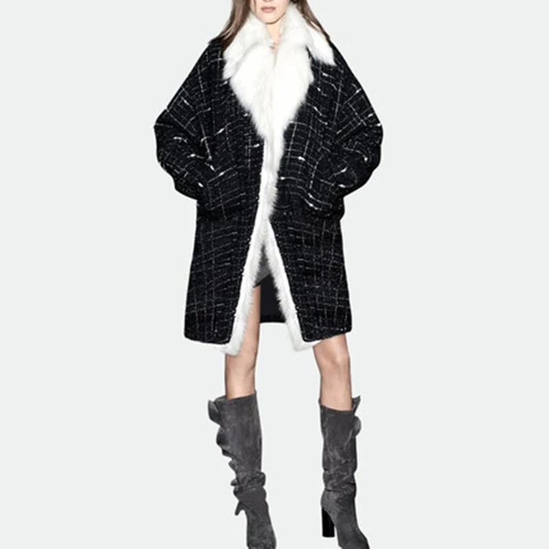 Женская зимняя однобортная клетчатая верхняя одежда с воротником из тяжелых волос
Женская зимняя однобортная клетчатая верхняя одежда с воротником из тяжелых волос