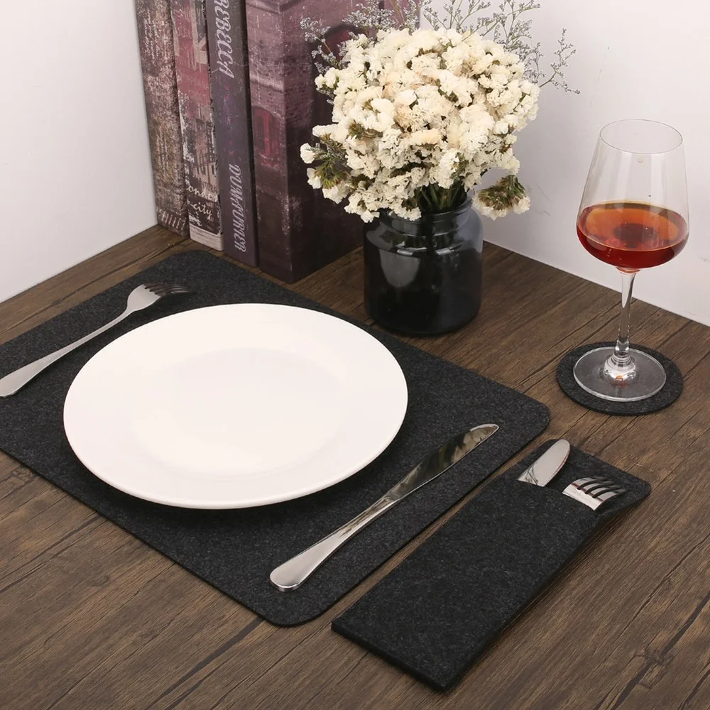 18Pcs Felt Placemats with Coasters Cutlery Bags Non-Slip Heatproof Table Mat Portable Tableware for Kitchen Dinning Table Party
18Pcs Felt Placemats with Coasters Cutlery Bags Non-Slip Heatproof Table Mat Portable Tableware for Kitchen Dinning Table Party