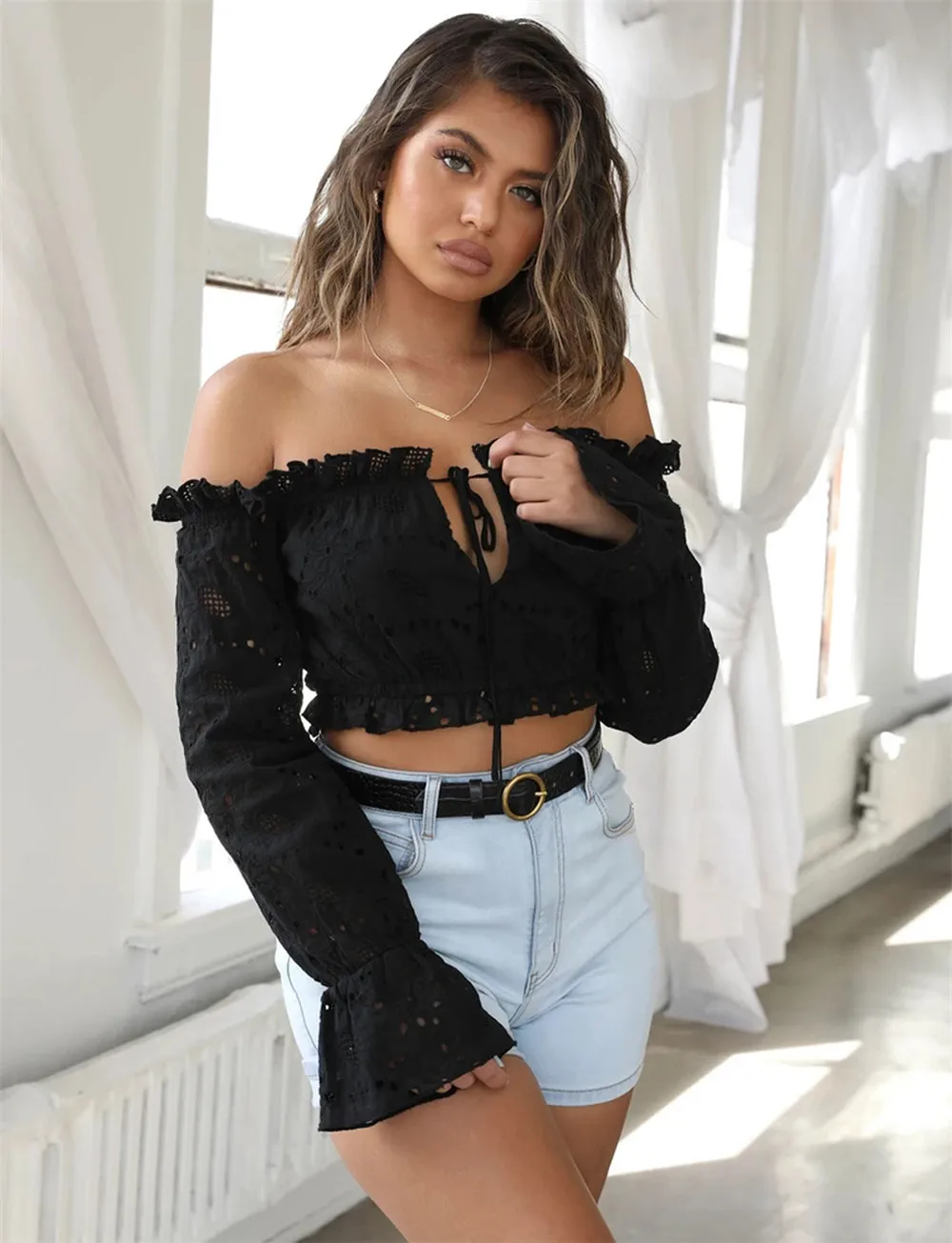 2021 Sexy Ladies Torticollis Lace Hollow Blouse Off Shoulder Off Shoulder Ladies Cropped Top Women's Long Sleeve Cropped Top
2021 Sexy Ladies Torticollis Lace Hollow Blouse Off Shoulder Off Shoulder Ladies Cropped Top Women's Long Sleeve Cropped Top