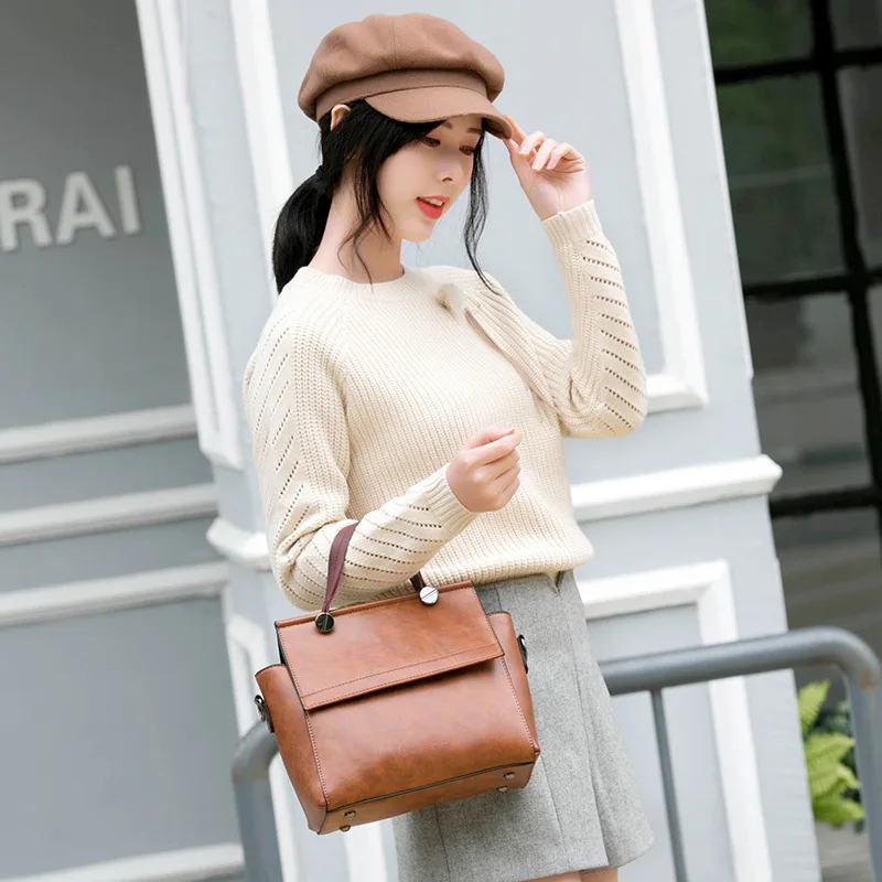 2020 Retro Oil Wax Handbag for women Bat Pack Purse Shoulder Bag Crossbody Women Hand bag for Laies female massage bags Hot sale
2020 Retro Oil Wax Handbag for women Bat Pack Purse Shoulder Bag Crossbody Women Hand bag for Laies female massage bags Hot sale