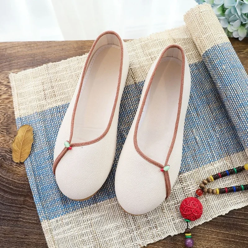 Plain Women 2021 New Oxford Flat Shoes Plain Tea Clothes Spring and Autumn Mother Shoes Women's Single Shoes Embroidered Shoes
Plain Women 2021 New Oxford Flat Shoes Plain Tea Clothes Spring and Autumn Mother Shoes Women's Single Shoes Embroidered Shoes
