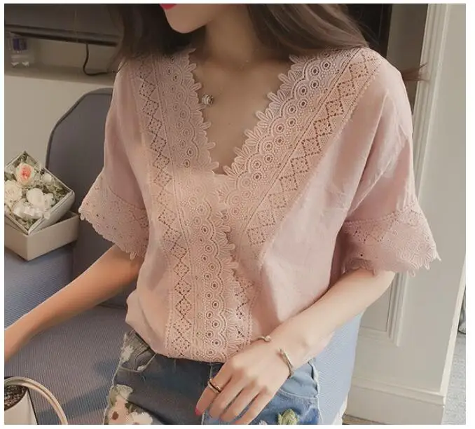 2021 Summer Women's Korean New Style Loose Temperament Lace Chiffon Shirt Fashion Ladies Short Sleeve Hollow V-neck Chiffon Tops 
2021 Summer Women's Korean New Style Loose Temperament Lace Chiffon Shirt Fashion Ladies Short Sleeve Hollow V-neck Chiffon Tops