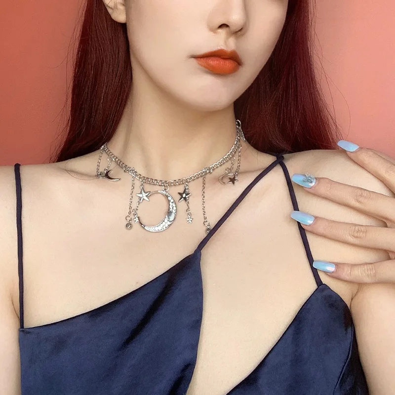 2021 New fashion simple tassel moon pendant neck chains womens necklaces initial crystal harajuku accessories for women jewelry
2021 New fashion simple tassel moon pendant neck chains womens necklaces initial crystal harajuku accessories for women jewelry