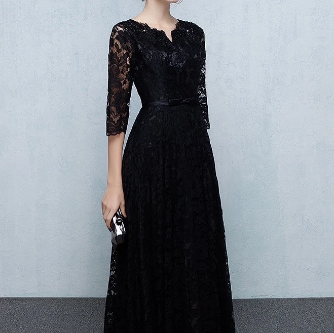 New Elegant Black Mother of Bride Dress Half Sleeves A Line 2021 V Neck Bead Lace Women Wedding Guests Formal Evening Party Gown 
New Elegant Black Mother of Bride Dress Half Sleeves A Line 2021 V Neck Bead Lace Women Wedding Guests Formal Evening Party Gown