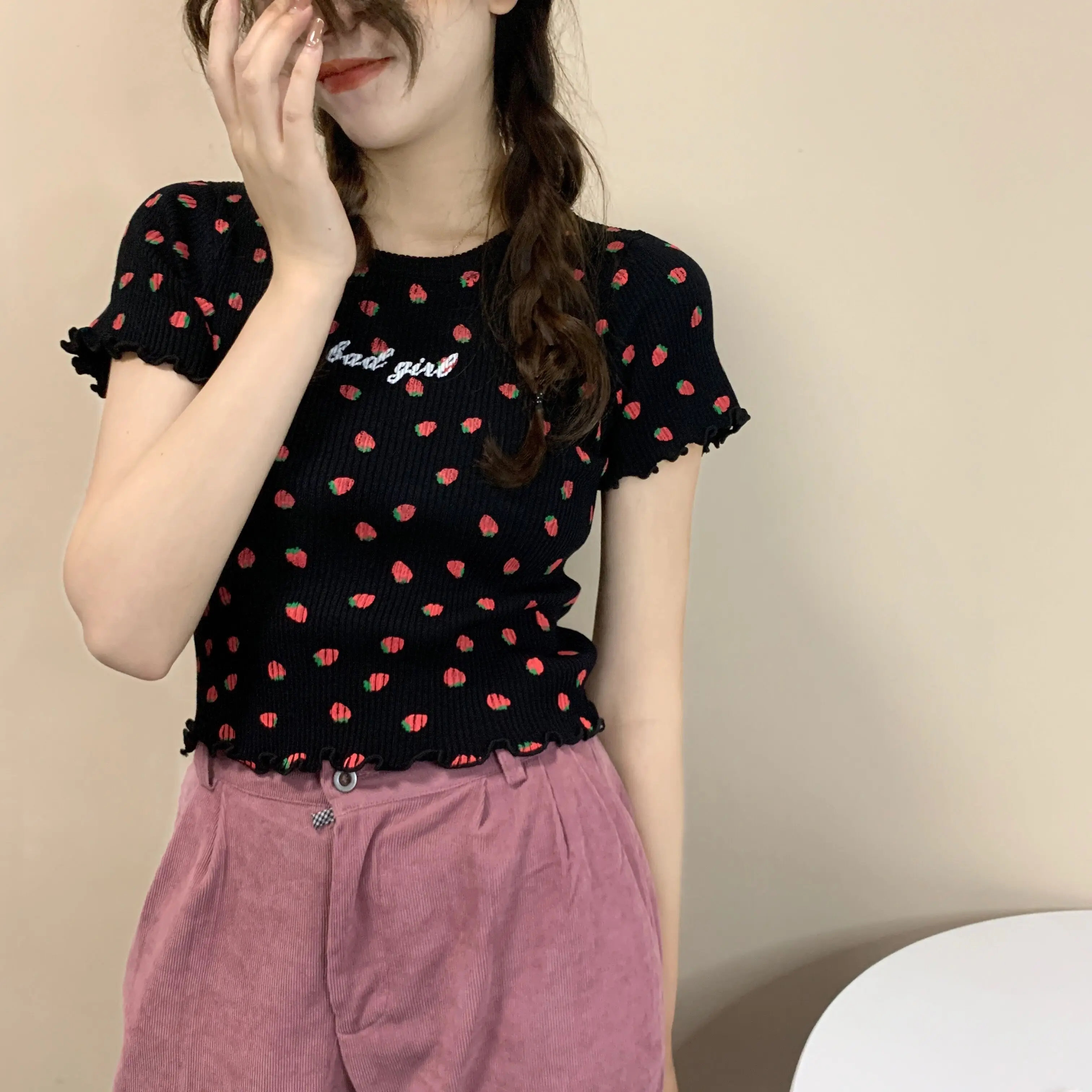 Summer Sweet Pink Strawberry Knitted T Shirt Slim Women Fashion Korean Harajuku Bad Girl Print T Shirts Streetwear Crop Tops
Summer Sweet Pink Strawberry Knitted T Shirt Slim Women Fashion Korean Harajuku Bad Girl Print T Shirts Streetwear Crop Tops