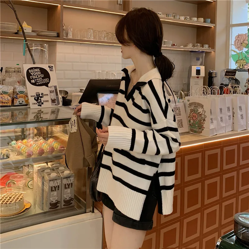 Women's spring, autumn and winter new retro Japanese style lazy style design sense niche loose outer wear
Women's spring, autumn and winter new retro Japanese style lazy style design sense niche loose outer wear