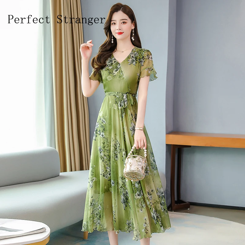 2020 Summer New Arrival High Quality Elegant V Collar Short Sleeve Printed Women Chiffon Long Dress
2020 Summer New Arrival High Quality Elegant V Collar Short Sleeve Printed Women Chiffon Long Dress