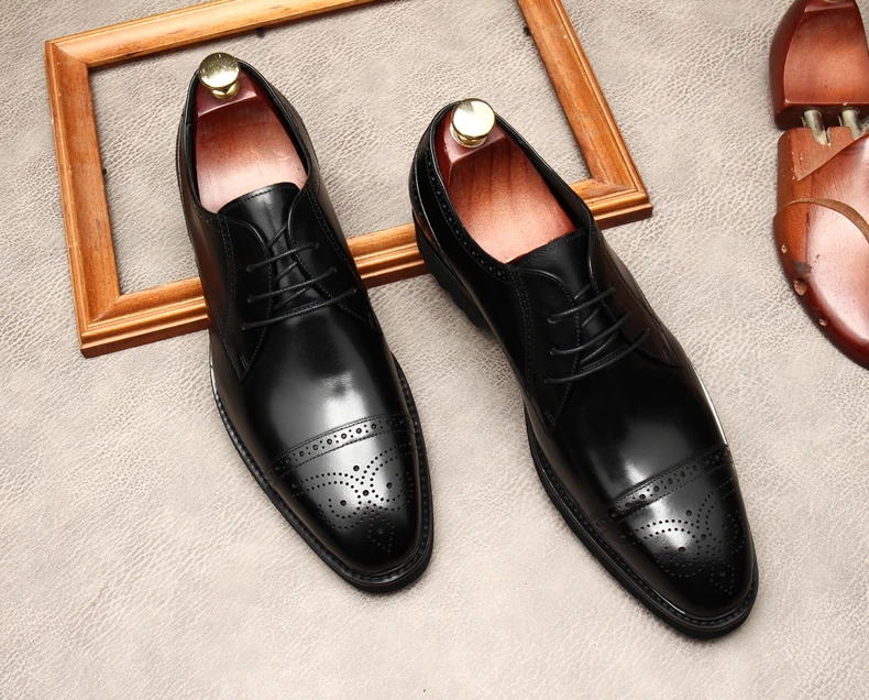 Black Color Men Oxford Shoes Brogues Lace Up Formal Shoes Genuine Leather Wedding Business Platform Dress Shoes Men 
Black Color Men Oxford Shoes Brogues Lace Up Formal Shoes Genuine Leather Wedding Business Platform Dress Shoes Men