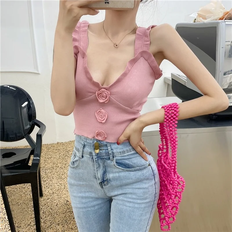 Sexy Floral V-neck Low-cut Camis Slim Applique Summer Style Tees Y2k Crop Tops Off Shoulder Knitted Spaghetti Strap Fashion
Sexy Floral V-neck Low-cut Camis Slim Applique Summer Style Tees Y2k Crop Tops Off Shoulder Knitted Spaghetti Strap Fashion