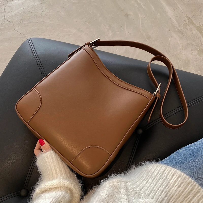 HISUELY Women's Bucket Bags 2022 High Quality Lady Shoulder Bag High Quality PU Leather Handbags Large Capacity Shopper Bag Q4
HISUELY Women's Bucket Bags 2022 High Quality Lady Shoulder Bag High Quality PU Leather Handbags Large Capacity Shopper Bag Q4