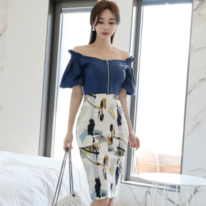 Vintage Suits 2020 Summer Off Shoulder Flare Sleeve Blue Chiffon Blouse Print Pencil Bodycon Skirt Two Piece Party Dress
Vintage Suits 2020 Summer Off Shoulder Flare Sleeve Blue Chiffon Blouse Print Pencil Bodycon Skirt Two Piece Party Dress