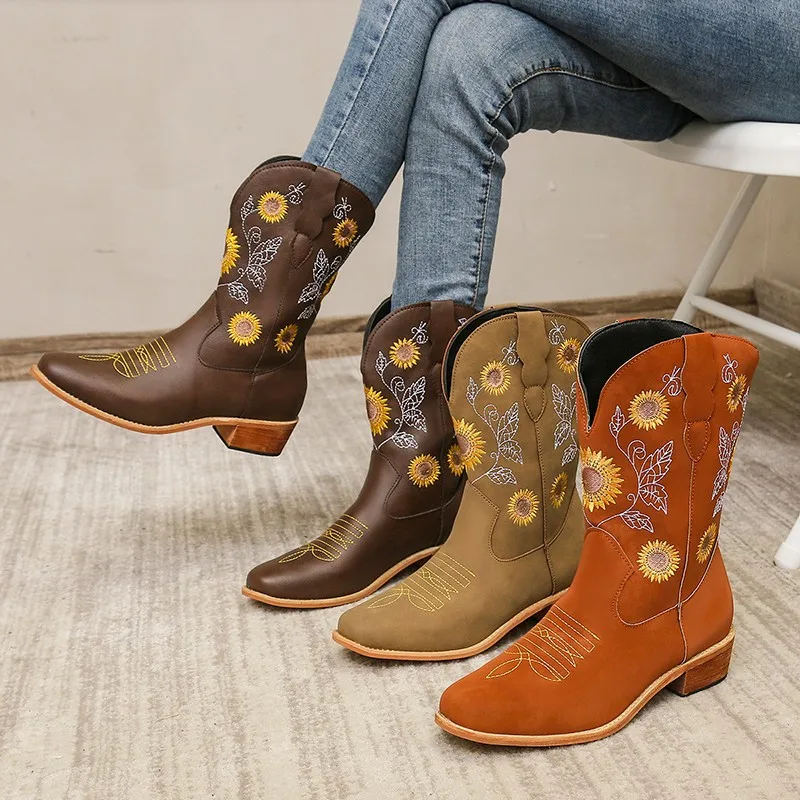 Fashion Pointed Boots Winter New Woman Shoes Western Cowboy Style Europe and Handsome Retro Small Ladies Floral Boots XL 43
Fashion Pointed Boots Winter New Woman Shoes Western Cowboy Style Europe and Handsome Retro Small Ladies Floral Boots XL 43