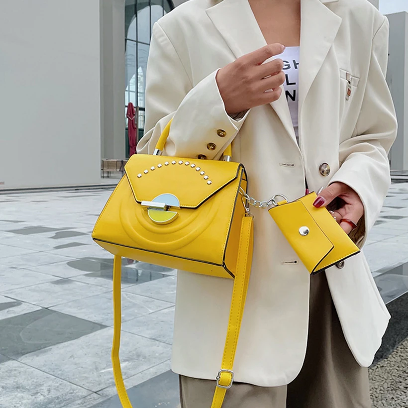 2021 женские дорожные сумки на плечо, Женский кошелек из искусственной кожи, дизайнерские сумки большой емкости, однотонный Женский Повседне...
2021 женские дорожные сумки на плечо, Женский кошелек из искусственной кожи, дизайнерские сумки большой емкости, однотонный Женский Повседне...