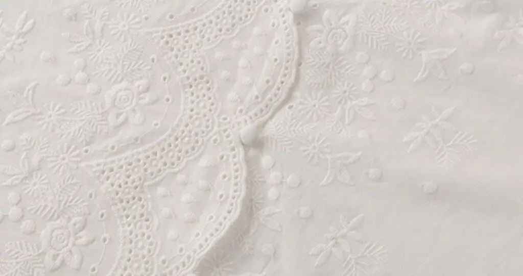 Women White Tops Embroidery Lace Spring Femme Shirt Girls Blouse Female Short Sleeve Chiffon Plus Size Women Blouses s1137
Women White Tops Embroidery Lace Spring Femme Shirt Girls Blouse Female Short Sleeve Chiffon Plus Size Women Blouses s1137