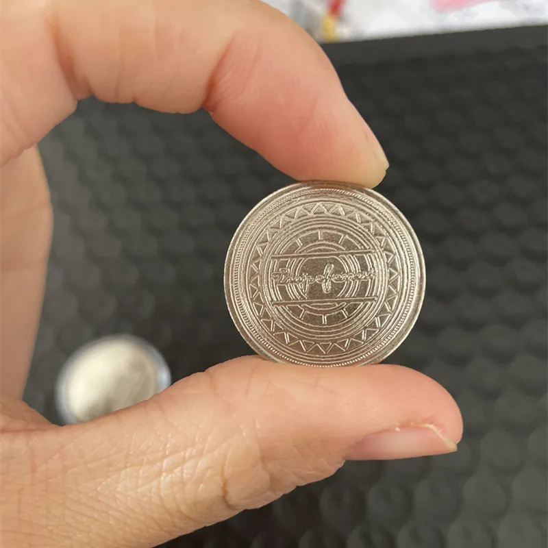 Косплей Монета Misaka Mikoto из аниме Toaru Kagaku no Rail Gun Shirai Kuroko аксессуары|Реквизит для