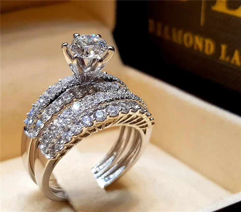 

Кольцо женское из серебра 925 пробы, с белым топазом, со сверкающим бриллиантом