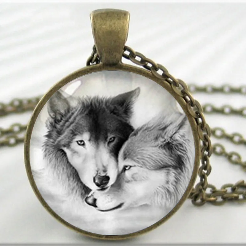 2021 New Man Fashion Brozen Pendant Necklace Glass Wolf Necklace Animal Pendant Gifts For Men Glass Dome Necklace HZ1
2021 New Man Fashion Brozen Pendant Necklace Glass Wolf Necklace Animal Pendant Gifts For Men Glass Dome Necklace HZ1