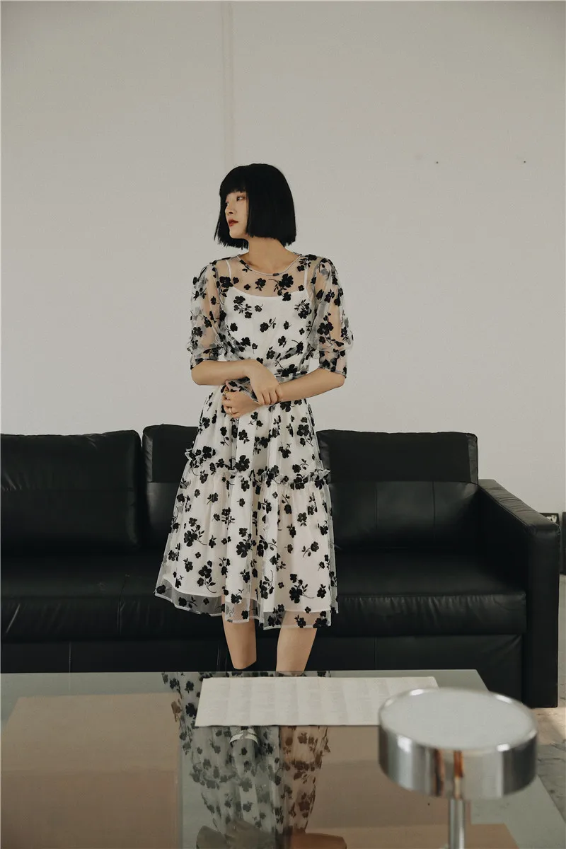 TVVOVVIN polka dots printed organza pullover see throw sexy top with inner and A-line halfbody long skirt set 9S3V
TVVOVVIN polka dots printed organza pullover see throw sexy top with inner and A-line halfbody long skirt set 9S3V