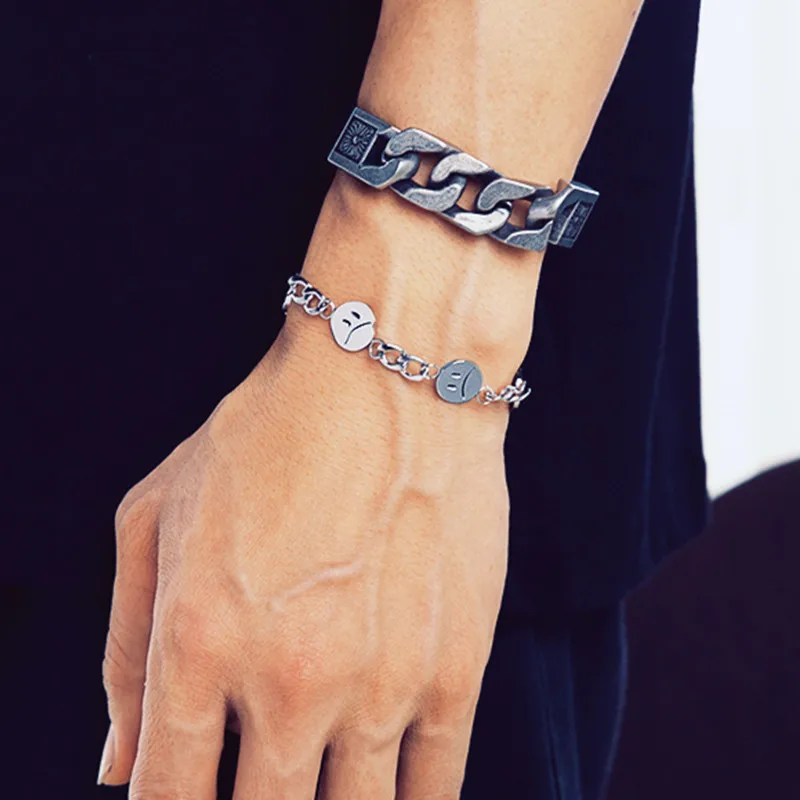 Stainless Steel Smily Face Charms Bracelet Metal Link Smile Sad Face Bracelet for Women and Men Jewelry
Stainless Steel Smily Face Charms Bracelet Metal Link Smile Sad Face Bracelet for Women and Men Jewelry
