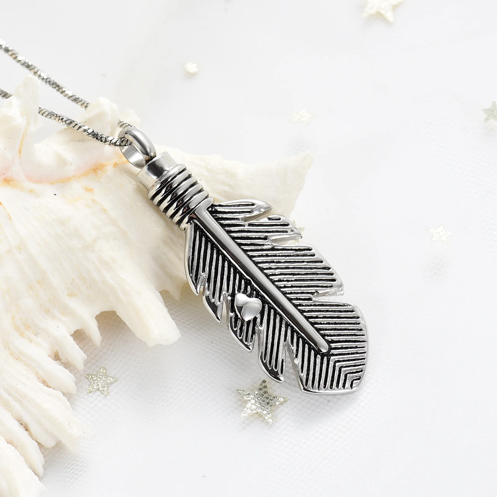 Heart Feather Urn Necklace for Ashes for Women Men Memorial Ash Keepsake Pendant for Human/Pet Ashes
Heart Feather Urn Necklace for Ashes for Women Men Memorial Ash Keepsake Pendant for Human/Pet Ashes