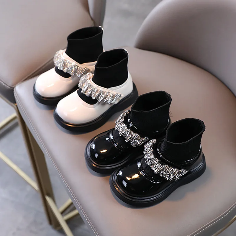 Winter Patent Leather Cotton Girls Princess Boots Rhinestone Fashion Leather Boots Children's Cotton Boots
Winter Patent Leather Cotton Girls Princess Boots Rhinestone Fashion Leather Boots Children's Cotton Boots